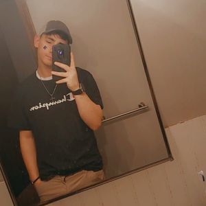 Meet your Posher, Julian